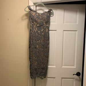 Beautiful lace midi dress!